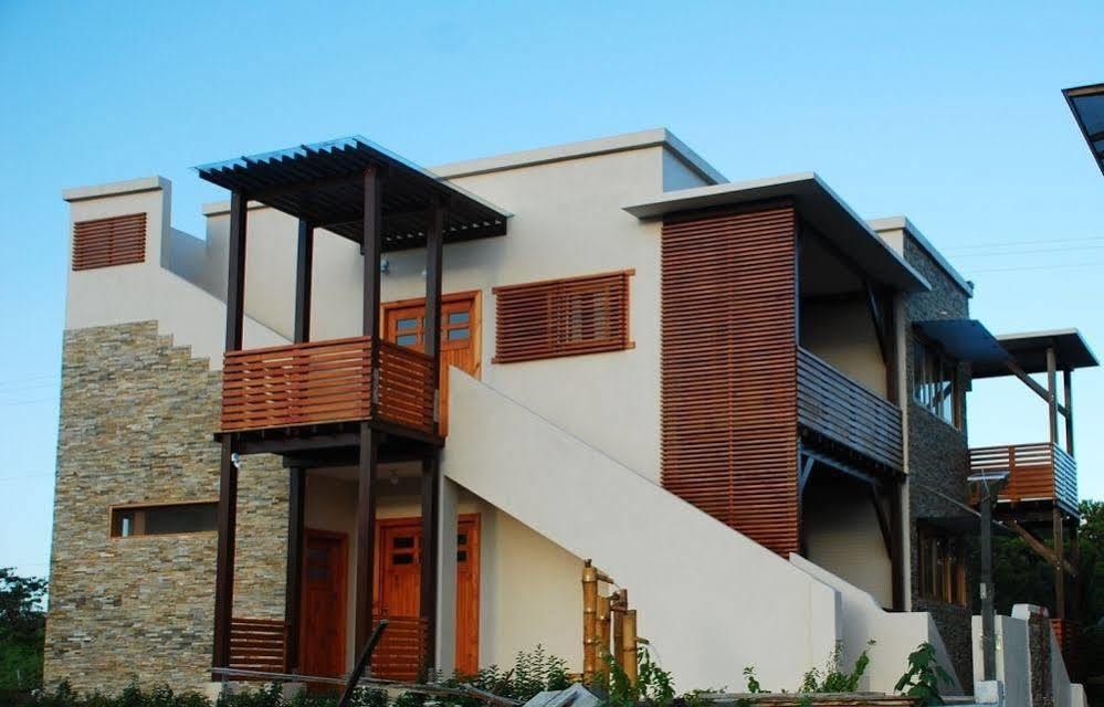 Chez Manany Galapagos Ecolodge بْوُرتو فيلاميل المظهر الخارجي الصورة
